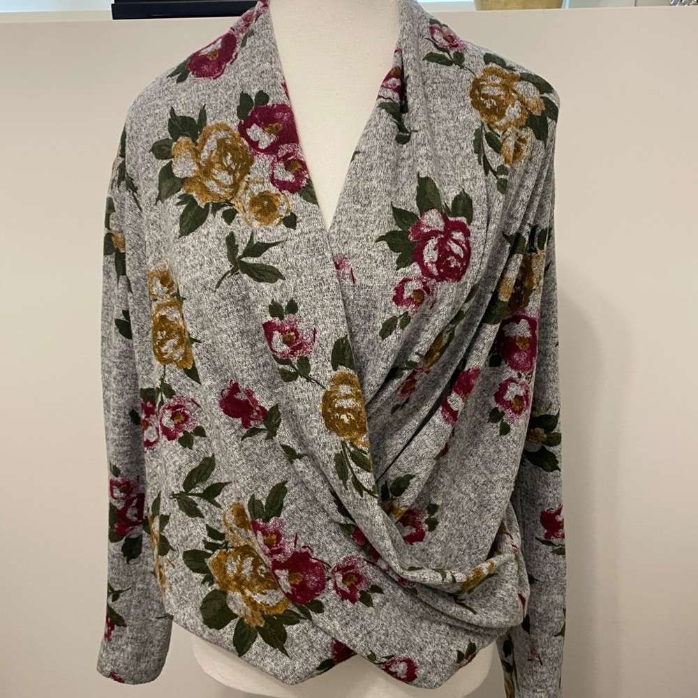 Floral Gray Wrap Sweater Pleins for Anthropologie
